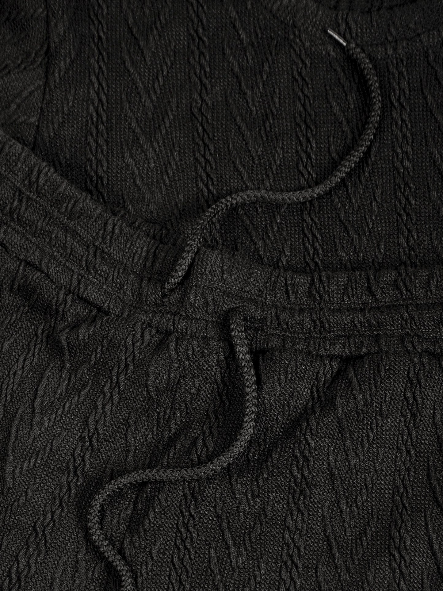 Conjunto en Relieve Trenzado Negro